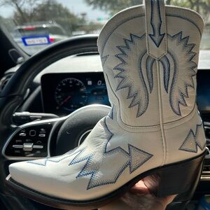 NEW Miron Crosby size 7 Maggie boots